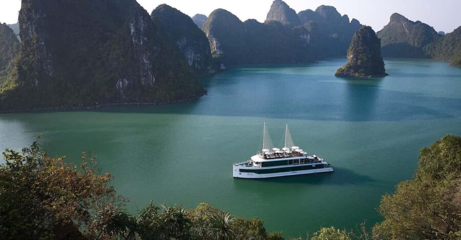 Hanoi : Ha Long & Lan Ha Bay 5-Star With Limousine Transfer