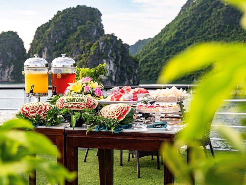 Hanoi- Halong Bay on Daily Cruise 5 * With Buffet Lunch