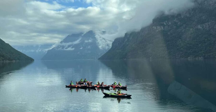 Hellesylt: Beginner-Friendly Fjord Kayaking Experience