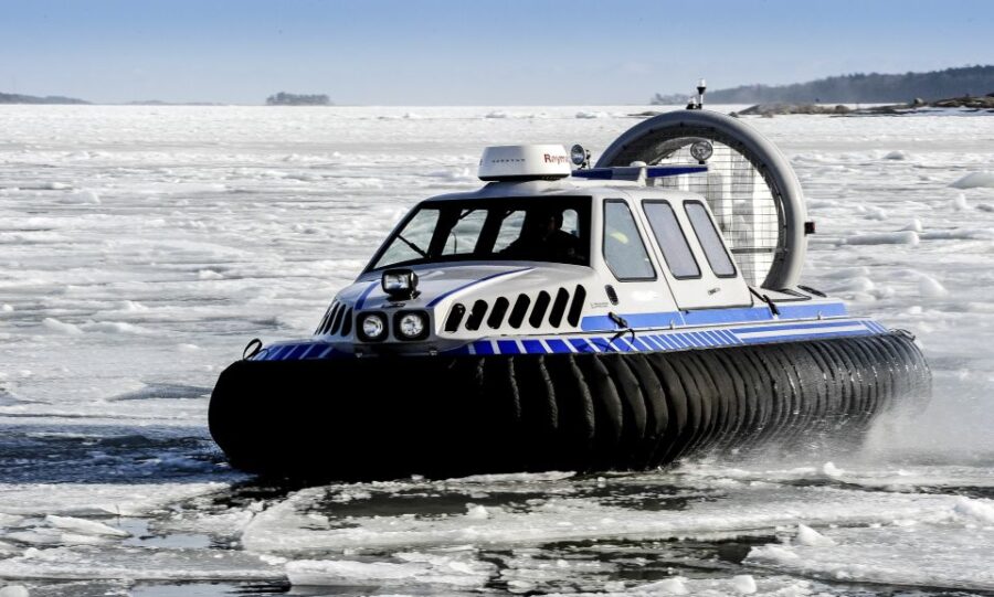 Helsinki: Arctic Hovercraft Experience With Lunch