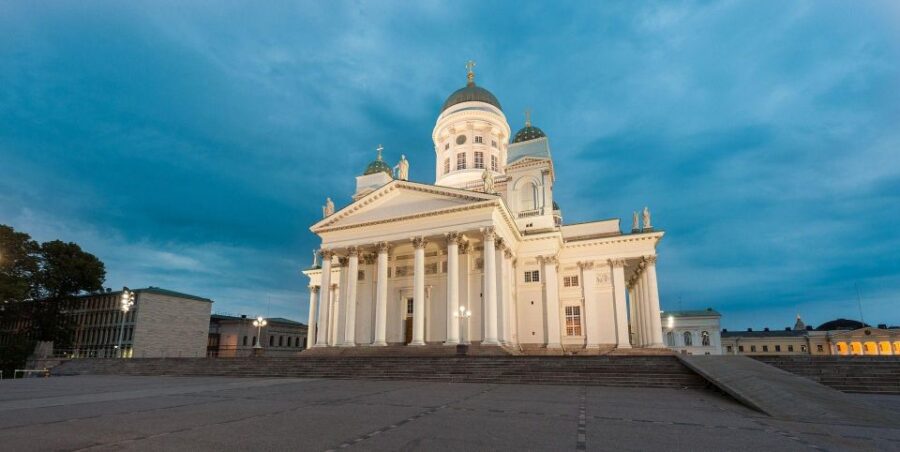 Helsinki: Private Walking Tour