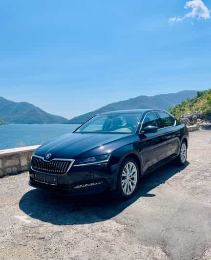 Herceg Novi: Private Transfer to Dubrovnik Airport