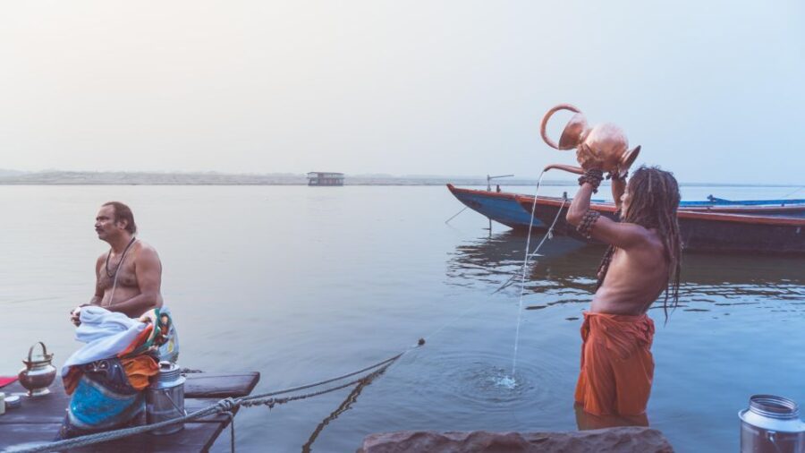 Heritage Walk & Morning Boat Ride With a Storyteller Guide