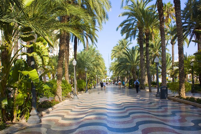 Highlights & Hidden Gems With Locals: Best of Alicante Private Tour