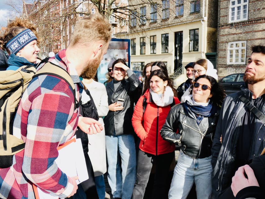 Hippies & Christianshavn – Public Walking Tour – 90 Minutes