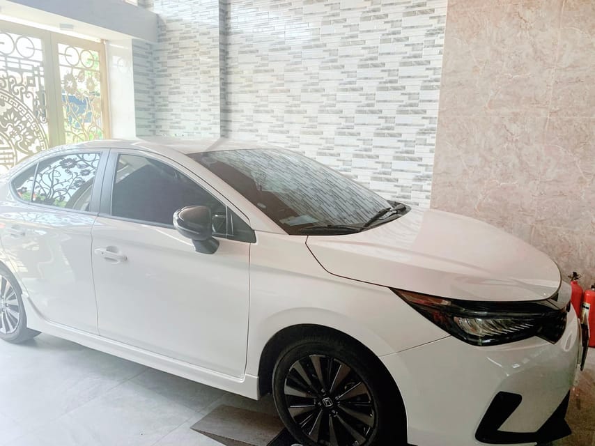 HOI AN : PRIVATE CAR TO HUE CITY CENTER WITH 3 OPTIONS