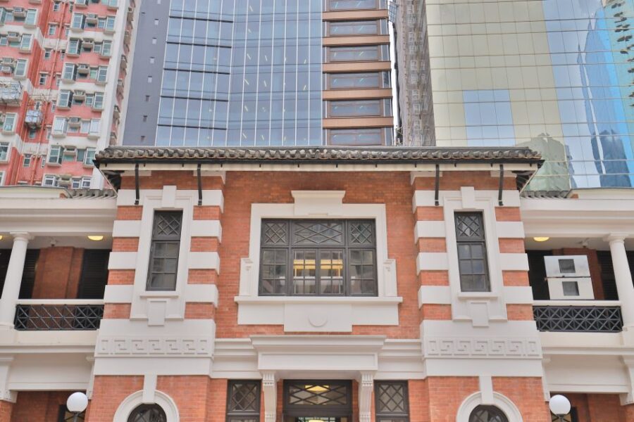 Hong Kong: City Tour With Self-Guided Audio Tour App