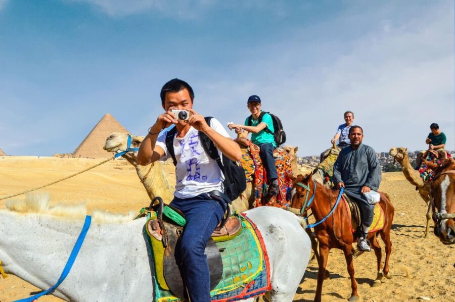 Hurghada: Cairo Day Trip With Horse Ride Along Giza Pyramids - Overview and Pricing