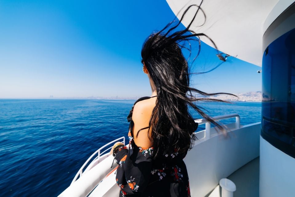Hurghada: Dolphin Watching Boat Tour With Snorkeling & Lunch