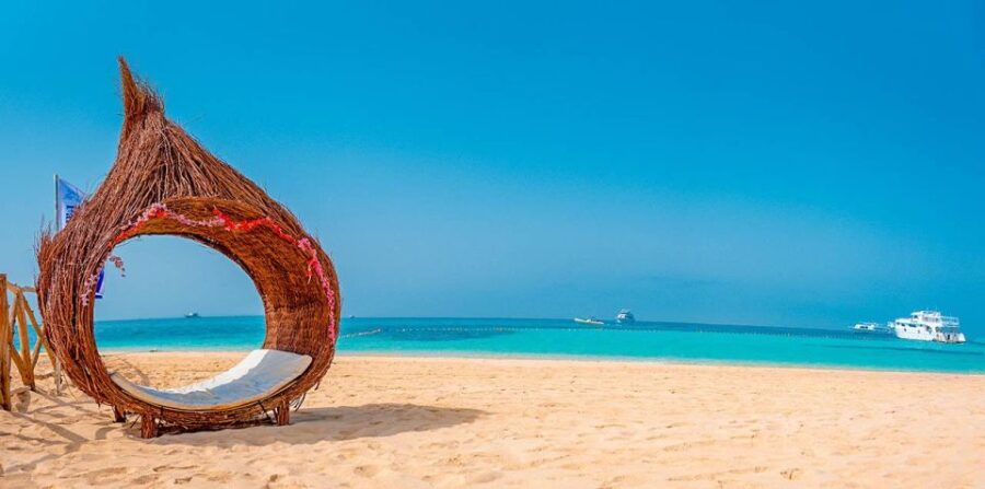 Hurghada: Hula Hula Island Boat Trip With Snorkeling & Lunch