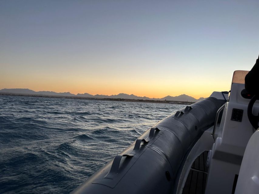 Hurghada: Private Sunset Boat Trip With Snorkel and Transfer