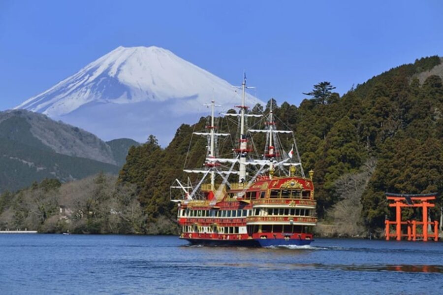 [INPUT TEXT TRANSLATED INTO ENGLISH]:【Muslim Friendly】 Hakone 1-Day Private Tour - Tour Overview