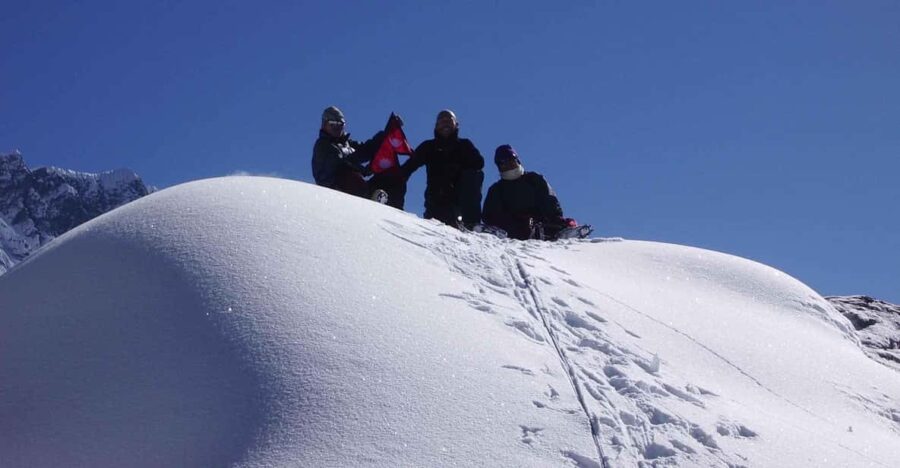 Island Peak (6,189m) Climbing