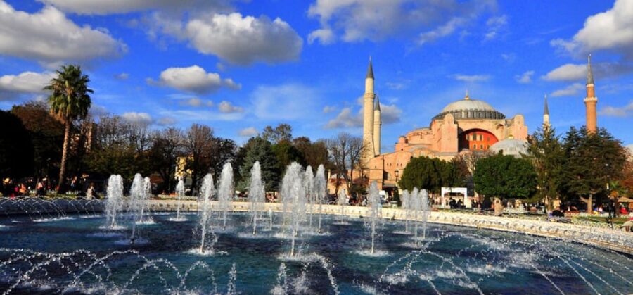 Istanbul: Topkapi, Hagia Sophia and Basilica Cistern Tour - Tour Overview and Details
