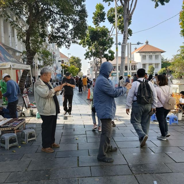 Jakarta: Private City Tour With Lunch And Souvenir