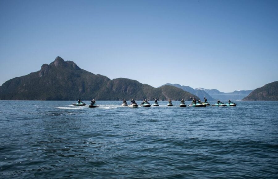 Jetski to Bowen Island, Incl Beer, Wine, Coffee or Icecream