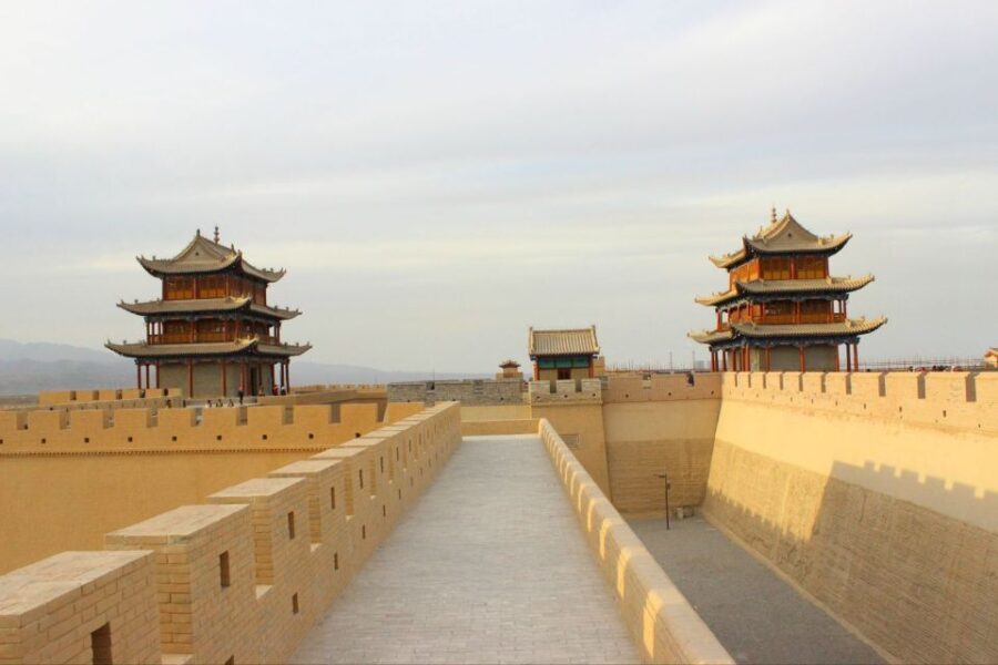 Jiayuguan Region Private Day Tour