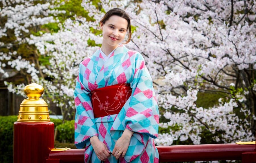 Kamakura Tour With Photographer: Great Buddha and More