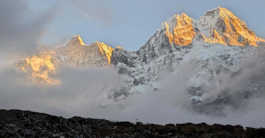 Kanchenjunga Circuit Trek – 21 Days