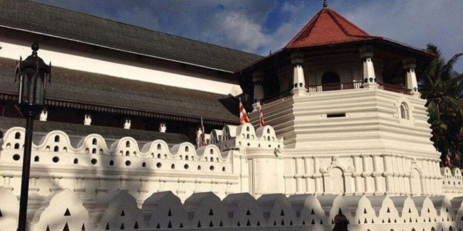 Kandy: the Last Kingdom Private Day Tour From Colombo Harbor