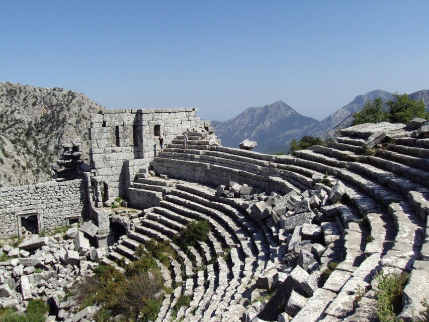 Karaincave Ofneandertals+Caravanserai Ofseljucs/Privatetour