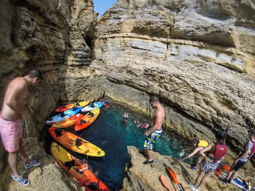 Kayak Route Cala Blanca, in Dins, Sardinera, Portixol Island