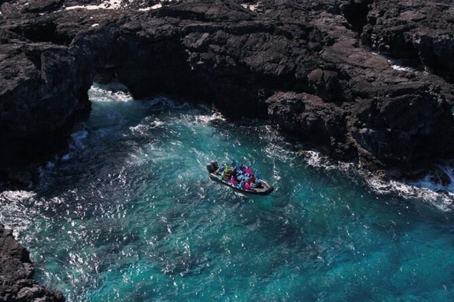 Kealakekua Bay: Snorkel and Coastal Adventure With Lunch