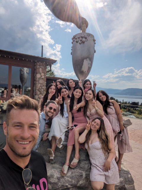 Kelowna: East Kelowna Full Day Guided Wine Tour