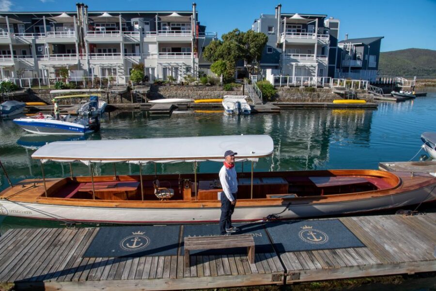 Knysna: Vintage Yacht Cruise With Optional Food & Champagne