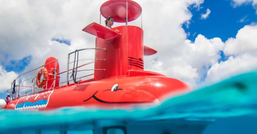 Korcula: Semi-Submarine Tour
