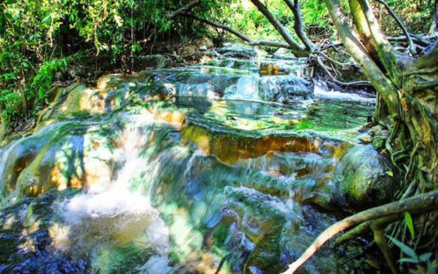 Krabi Private Taxi to Emerald Pool and Hot Spring (2way)