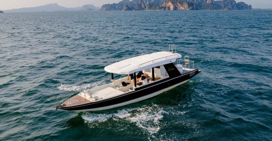 Krabiras Luxury Full-Day Speedboat Escape to Four Islands