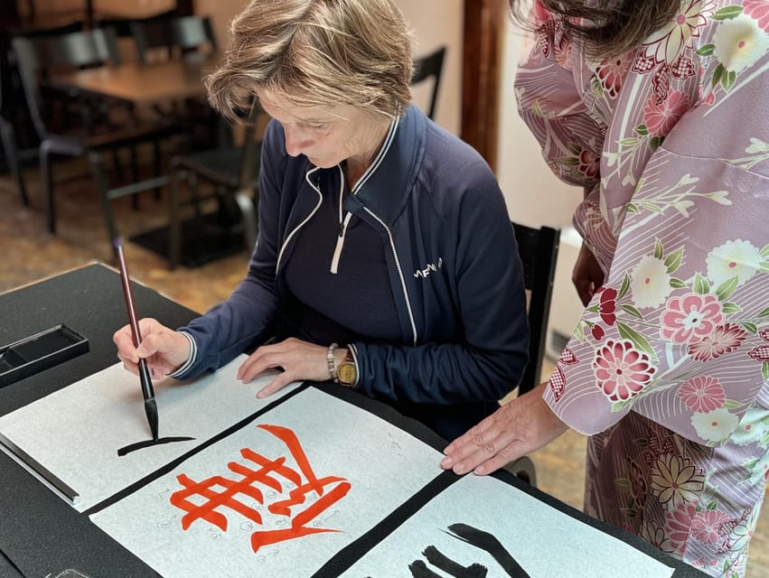 Kyoto: Japanese Calligraphy Workshop