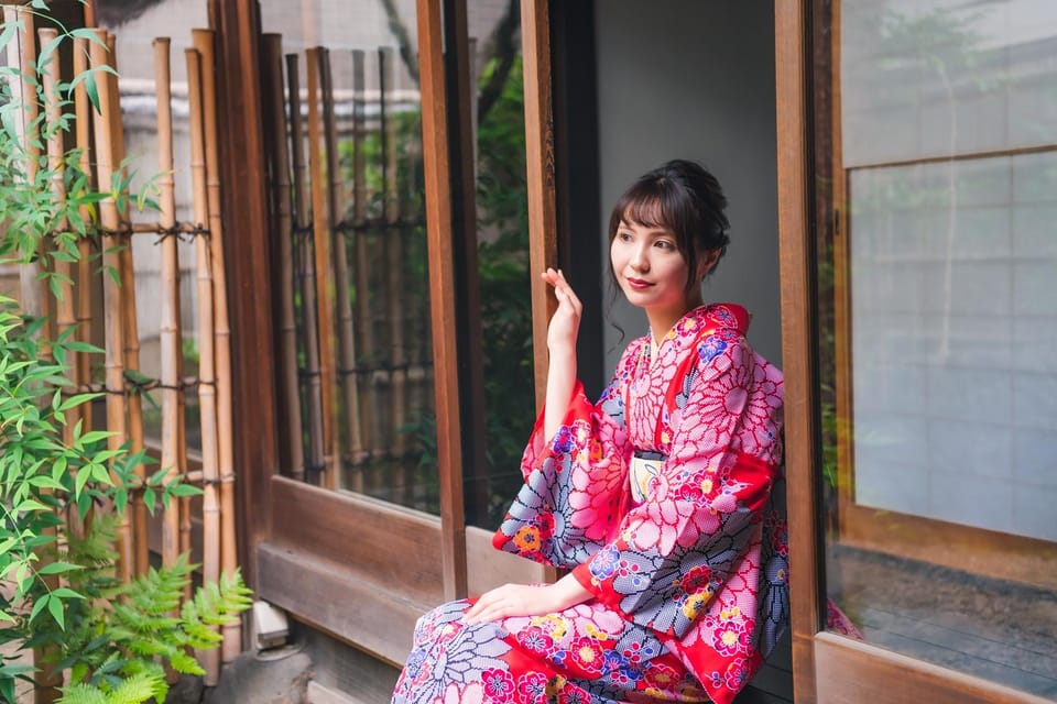 Kyoto: Machiya House Photo Shoot and Kimono Rental