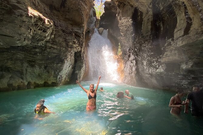 La Leona Waterfall Adventure Hike (Group Tour) - Tour Overview