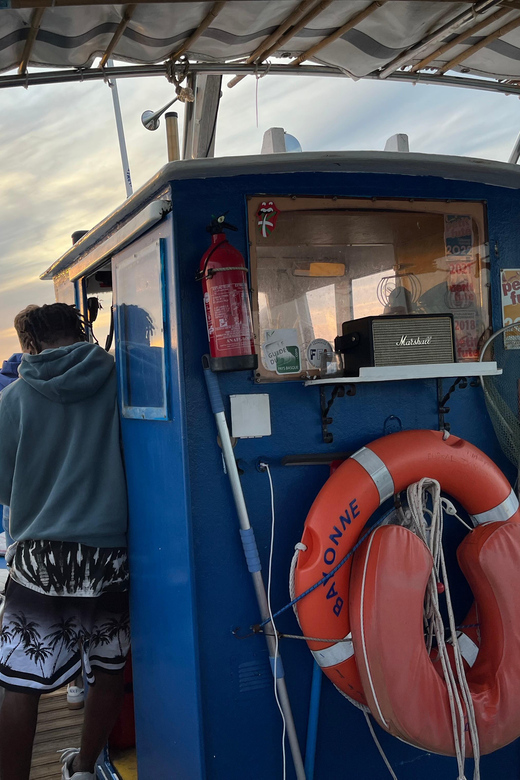 La Rochelle - 2-Hour Chilled Cruise for Friends