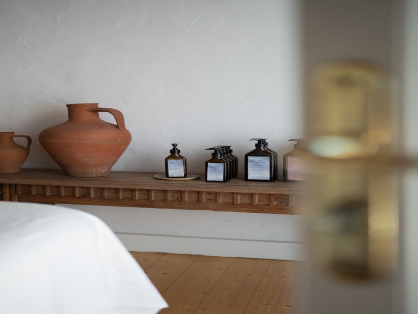 Lagoa: La Eva Spa Treatment and Roseum Full Body Scrub