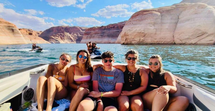 Lake Powell: Antelope Canyon Photo Tour by Small Boat