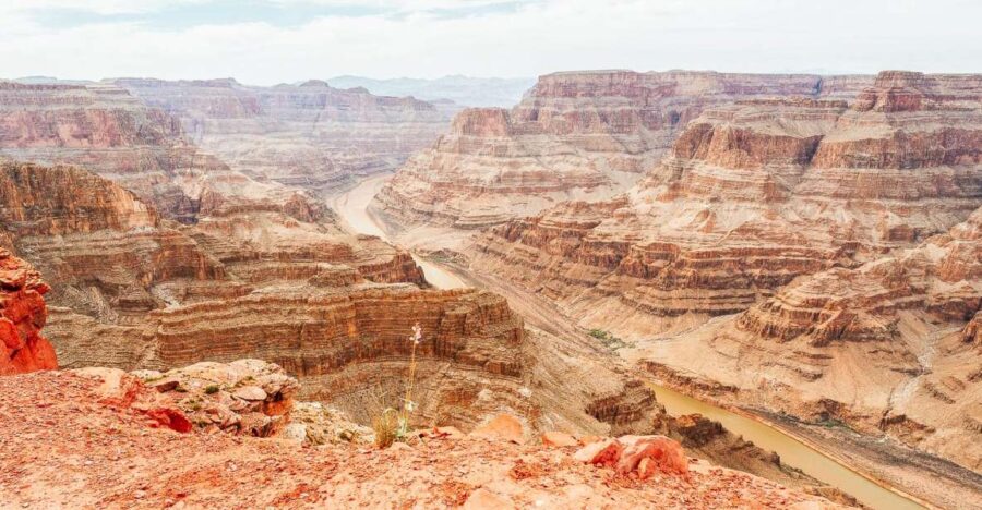 Las Vegas: Grand Canyon West Tour, Lunch & Optional Skywalk
