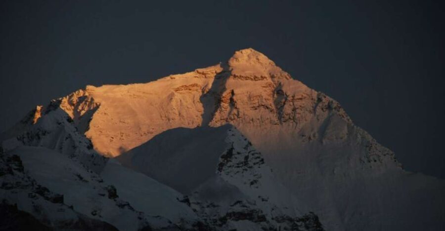 Lhasa-Mt. Everest North Base Camp 10-Day Jeep Tour