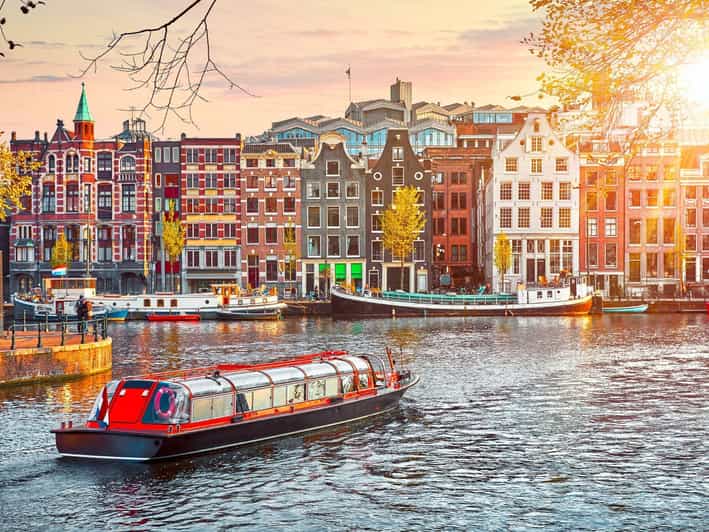 Light the Red Light Tour – Netherlands Hockey Trip
