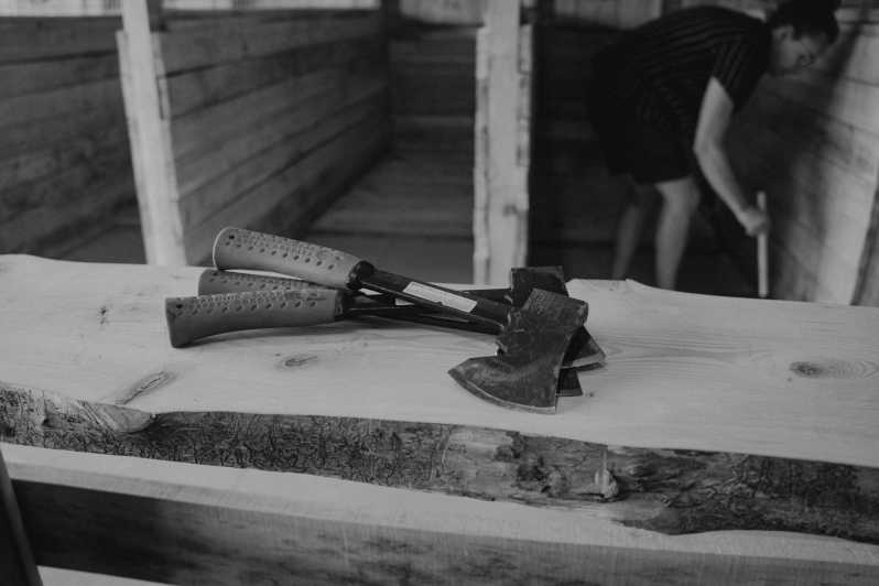 Lille: Ax Throwing