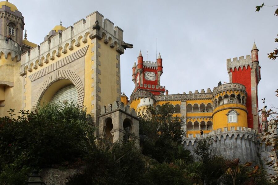 Lisbon: Sintra, Cascais, & Estoril Guided Day Tour