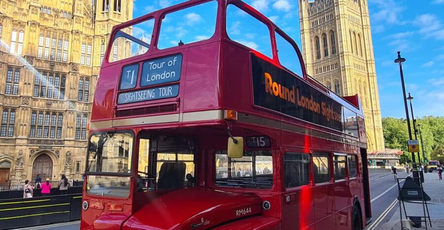 London: Guided Sightseeing Tour on a Vintage Open-Top Bus
