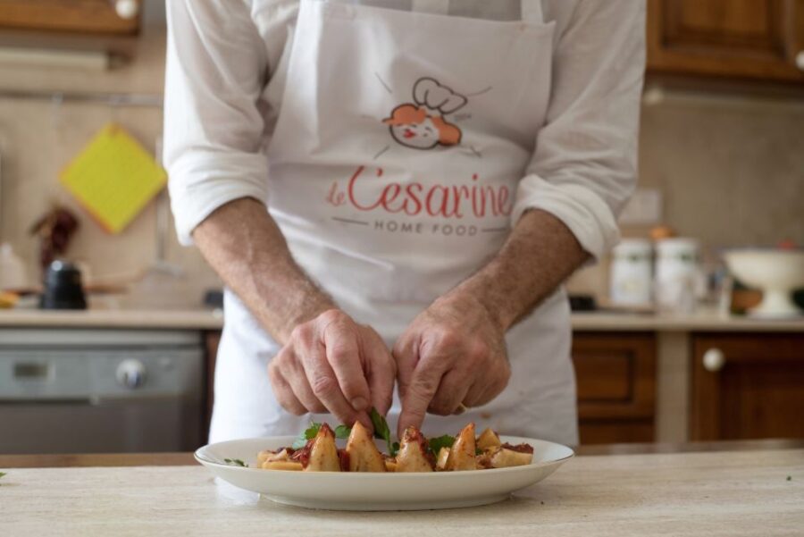 Lucca: Market and Cooking Class at a Locals Home