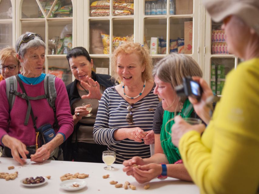 Madeira: Food and Wine Walking Tour in Funchal