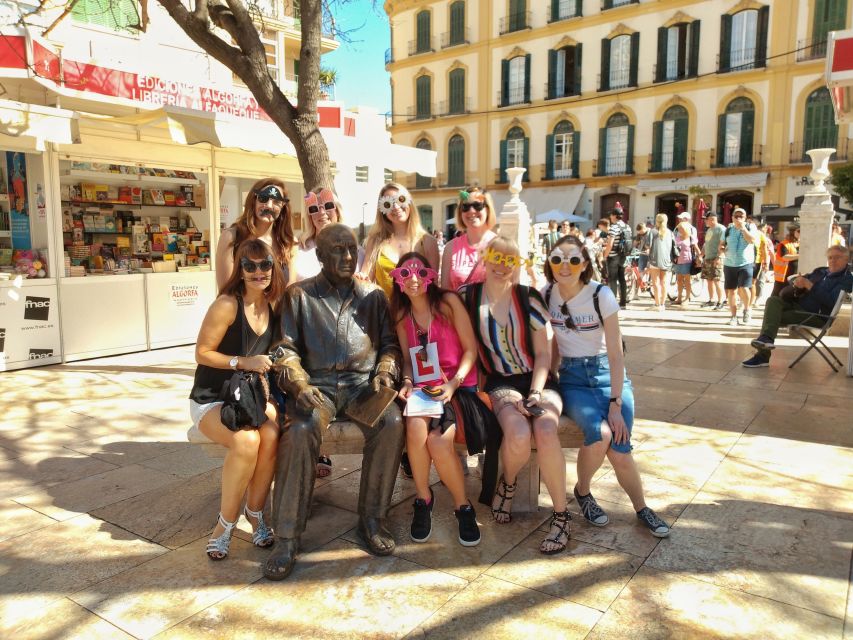 Málaga: Private Sightseeing Treasure Hunt