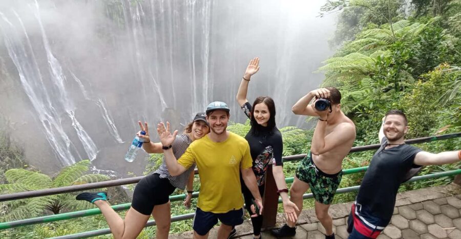 Malang: Tumpak Sewu Waterfall Trekking