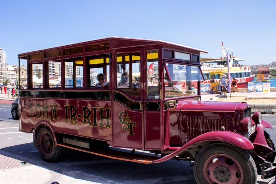 Malta: Vintage Bus Ride Through the Three Cities