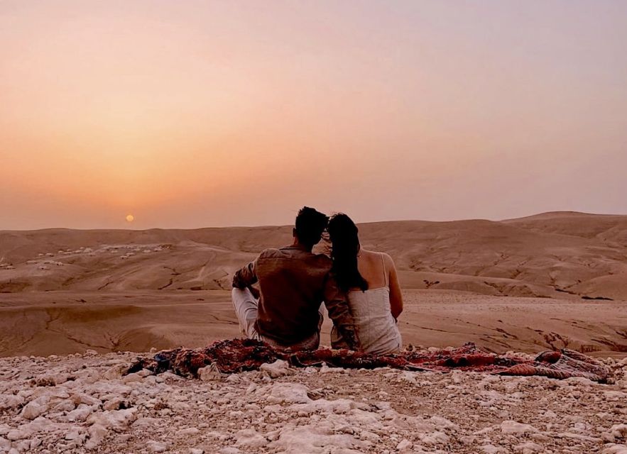 Marrakech: Agafay Desert Dinner With a Show and Transfers